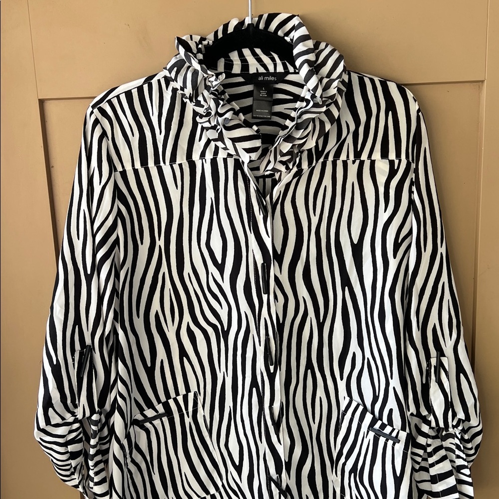 Ali Miles Sz L Zebra Print Long Line Tunic Top Black White - Picture 2 of 9